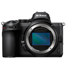 Беззеркальный фотоаппарат Nikon Z5 body (VOA040AE)