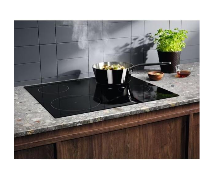 Индукционная варочная поверхность Electrolux EIB60420CK